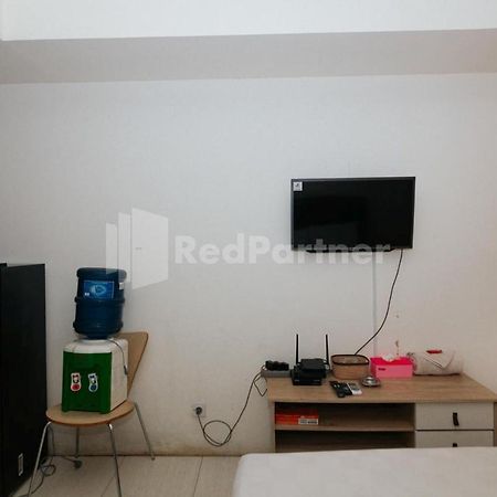 Redliving Apartemen Skylounge Tamansari - Vanez Room Tangerang Exterior photo