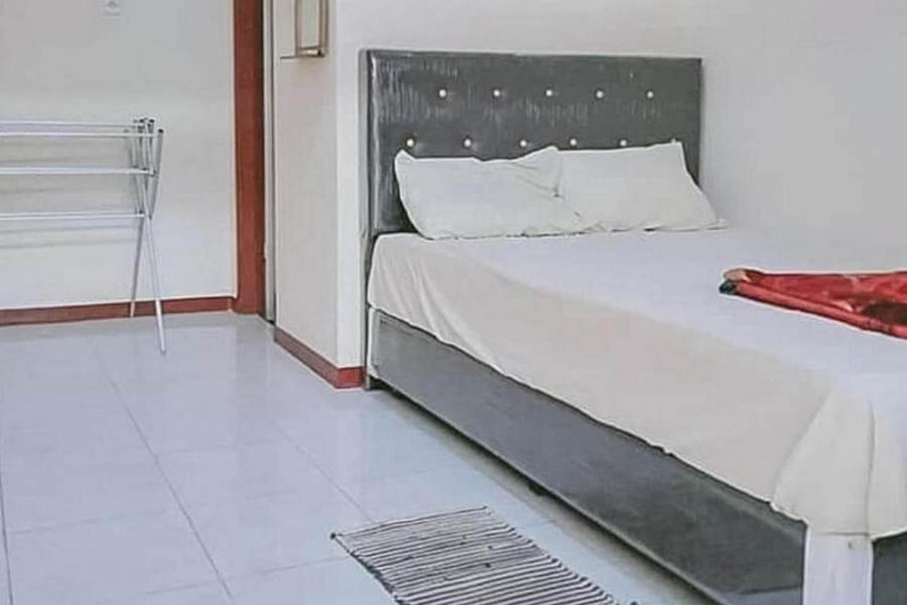 Redliving Apartemen Skylounge Tamansari - Vanez Room Tangerang Exterior photo