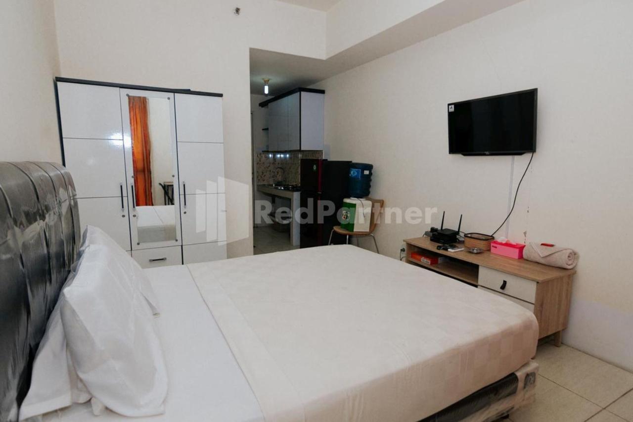 Redliving Apartemen Skylounge Tamansari - Vanez Room Tangerang Exterior photo