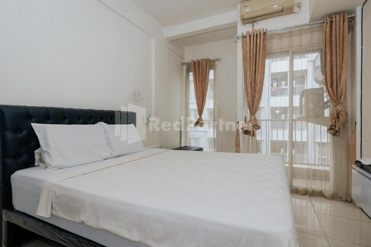 Redliving Apartemen Skylounge Tamansari - Vanez Room Tangerang Exterior photo