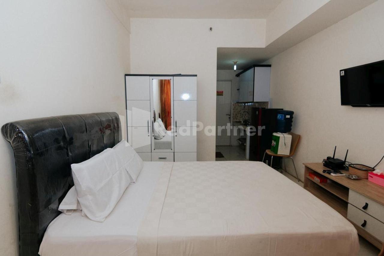 Redliving Apartemen Skylounge Tamansari - Vanez Room Tangerang Exterior photo