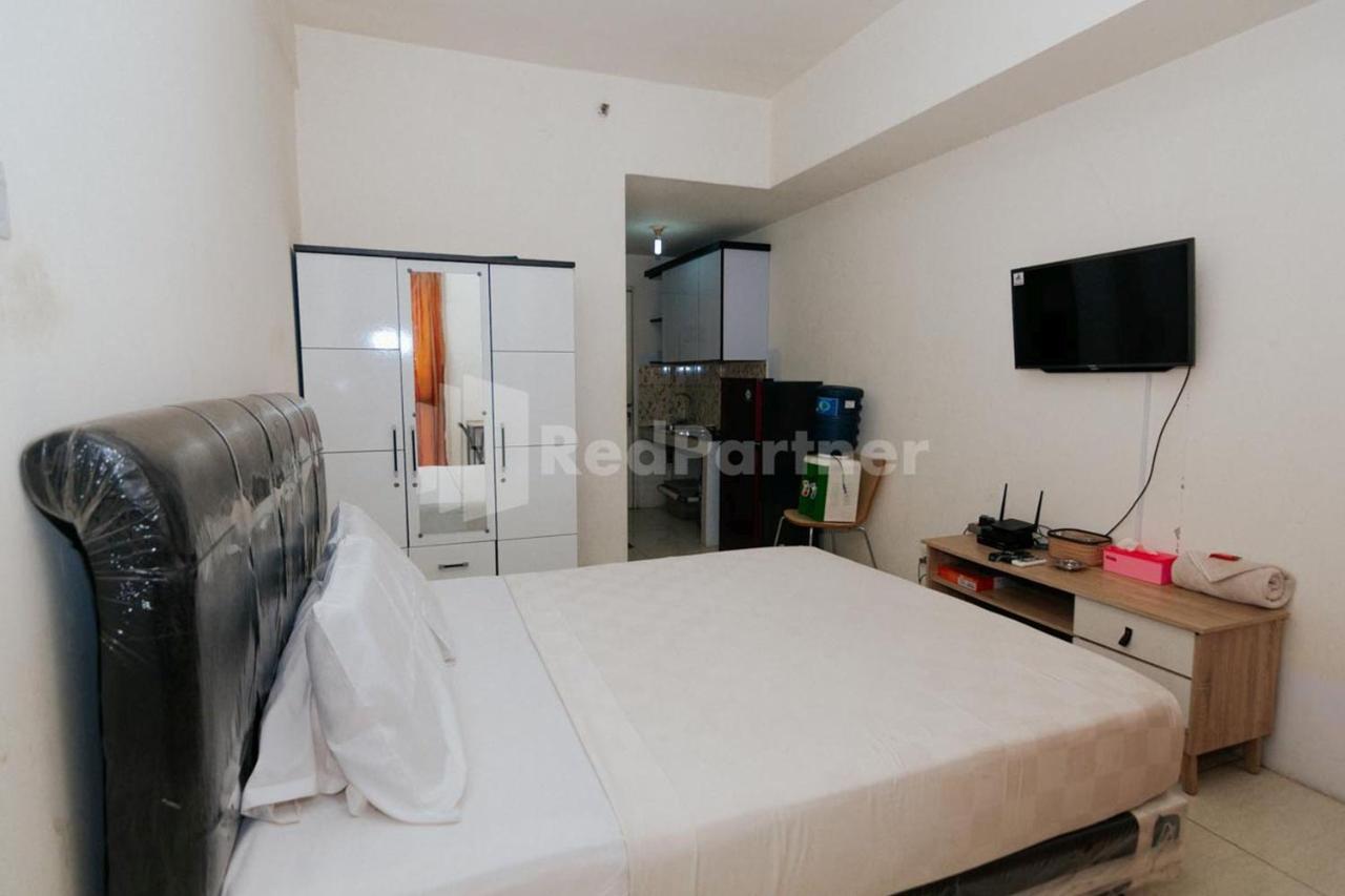 Redliving Apartemen Skylounge Tamansari - Vanez Room Tangerang Exterior photo