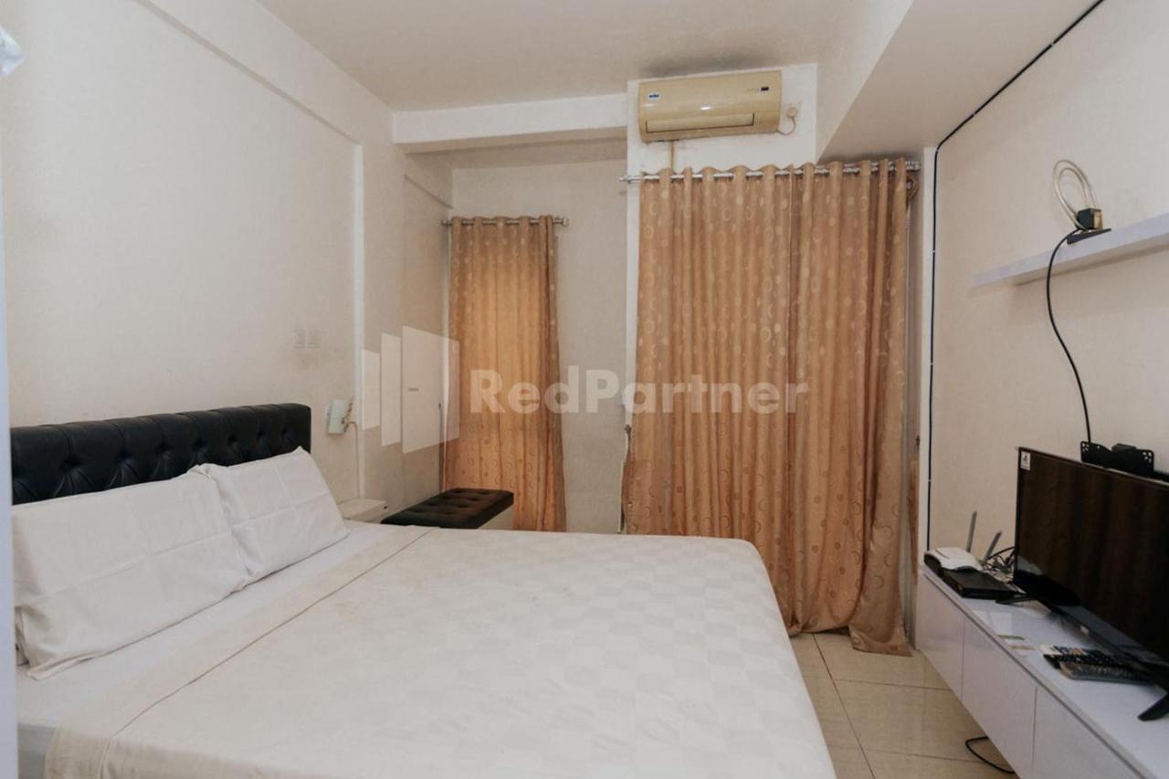 Redliving Apartemen Skylounge Tamansari - Vanez Room Tangerang Exterior photo