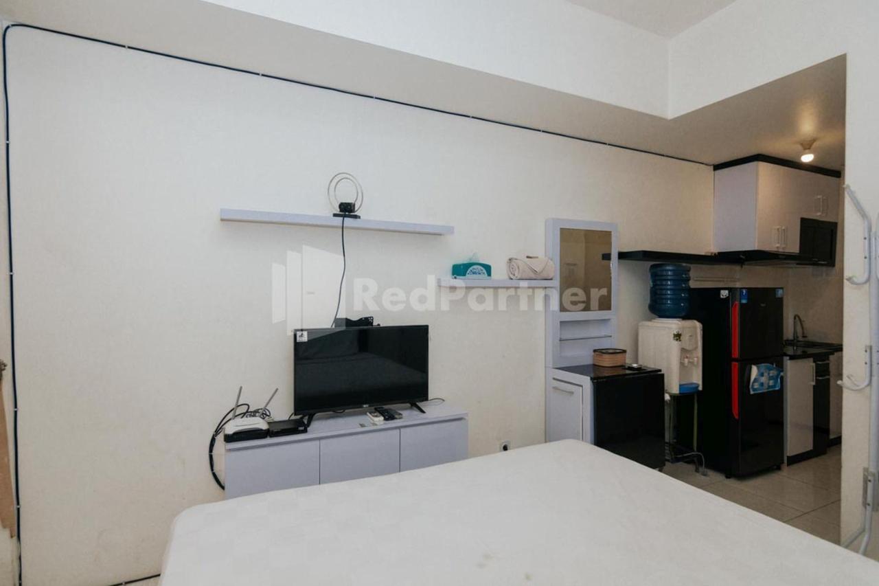 Redliving Apartemen Skylounge Tamansari - Vanez Room Tangerang Exterior photo